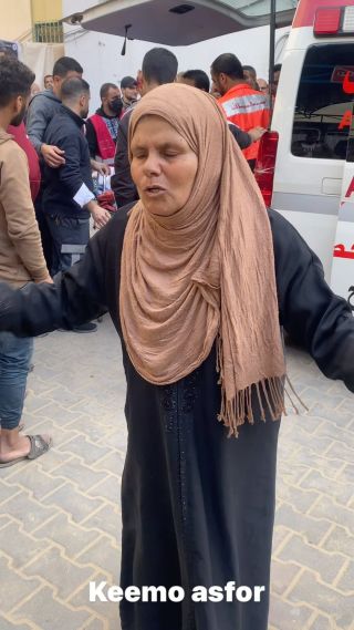 |Greess and invitations to come out of the heart to a Palestinian lady who lost a number of her family and the Arab world is silent

اهات ودعوات تخرج من القلب لسيده...