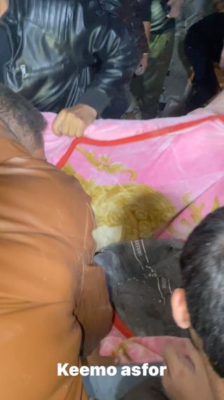 |A number of injuries and martyrs as the occupation targeted a residential house inhabited by displaced persons from the northern Gaza Strip

عدد من الاصابات والشهداء...