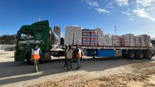 |ðŸ“The Palestine Red Crescent Society teams received 5283 trucks ðŸššfrom the @egyptianredcrescent through the Rafah Crossing from October 21, 2023, to December 30, 2023. The trucks...