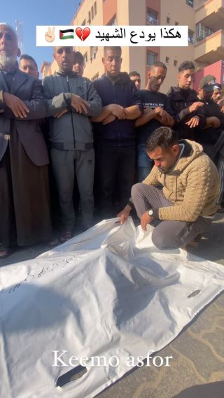 |يرحلون الي ربهم شهداء ولك يبقون بقلوب اهلهم واحبابهم لا ينسو 🇵🇸💔✌🏻
#اكسبلور_فولو #اكسبلور_explore #اكسبلورر...