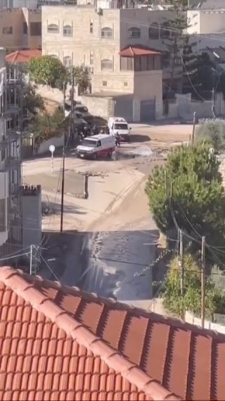 |🚨Israeli occupation forces prevent PRCS paramedics 🚑from reaching a besieged neighbourhood in Jenin Refugee Camp, despite the presence of injured persons who need help and whose life is...