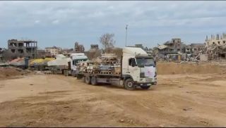 |الهلال الاحمر الفلسطيني تمكن اليوم من ايصال المساعدات الإنسانية الى مدينة غزة ومحافظة شمال غزة في قافلة...