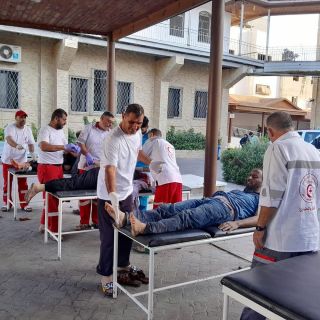 |🤚🚑استمرار العمل في نقطة تصنيف الإصابات االتي نظمتها جمعية الهلال الأحمر الفلسطيني بالتعاون مع مستشفى...