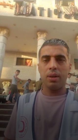 |⭕️منذ ايام يتواصل القصف وتسمع اصوات الانفجارات في محيط مبنى المستشفى واكثر من 14000 نازح غالبيتهم اطفال ونساء...