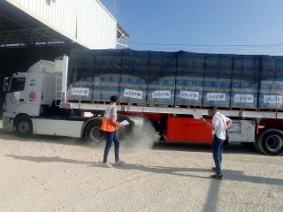 |Palestine Red Crescent teams received 55 trucks from their Egyptian Red Crescent counterparts at the Rafah border crossing, containing water, food, medicines, relief items, and medical supplies.

So...