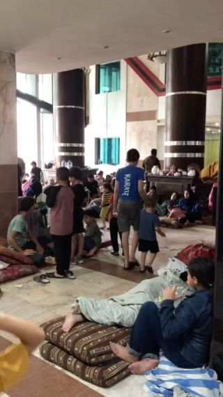 |💢14000 displaced civilians the majority of them being children and women are currently residing inside Al-Quds Hospital in #gaza. They are living in fear and anxiety due to the threats from the...