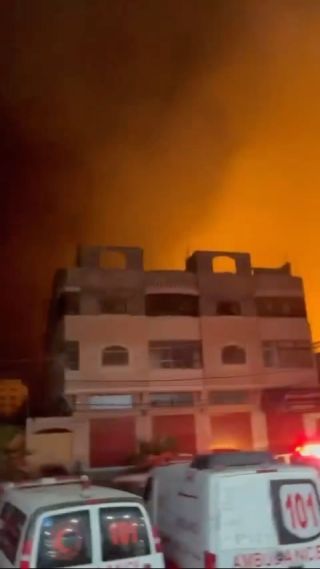 |ðŸš¨Huge bombardments are taking place in the areas around #PRCS Al Quds #Hospital in #Gaza city- which is sustaining damages and shrapnels inside the buildings of PRCS, and constituting high...