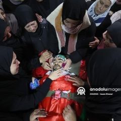 |#صور وداع وتشييع الشهييد اسيد طارق الريماوي (١٧ عاما) في بلدة بيت ريما شمال غرب رام الله.
تصوير: عصام الريماوي...