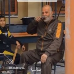 |"ما دام عايش في وطني أنا مبسوط".. الفلسطيني أبو رامي من مدينة بيت حانون شمال قطاع غزة.
#غزة_تحت_القصف #gaza_under_attack|