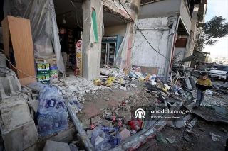 |#صور آثار الدمار الذي خلفه عدوان الاحتلال على مخيم نور شمس بطولكرم
تصوير: عصام الريماوي 
A Palestinian inspects a damaged...