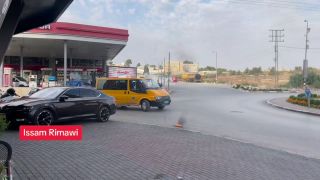 |جيش الاحتلال يعتدي على الطواقم الصحافية خلال تغطيتهم اقتحام مدينة البيرة قبل قليل 
معتصم سقف الحيط في الجناح...