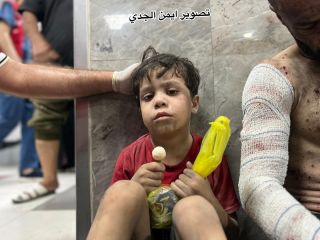 |#اطفال صغار تحت الانقاض يخرجون احياء جراء القصف الاسرائ،يلي على قطاع غزة #Little children under the rubble come out alive as a result of...