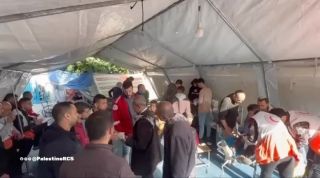 |English follows:
‏🚨نقلت طواقم اسعاف الهلال الاحمر اليوم عددا من الشهداء والجرحى في شمال القطاع وتعاملت النقطة...