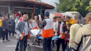 |English follows:
‏⭕تعاملت النقطة الطبية التابعة للجمعية في ⁧‫#جباليا‬⁩ شمال القطاع اليوم مع اربعة شهداء و 21...