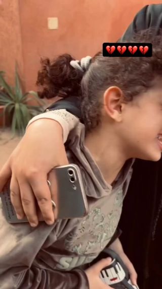 |بدي اموت بحضن أبوي ' 😭💔
#غزه_تحت_القصف💔
#حسبي_الله_ونعم_الوكيل|