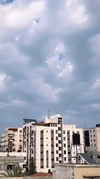 Smoke rises following Israeli airstrikes in the northern Gaza. ⁠
#Gaza #Palestine #IsraelPalestineconflict #airstrike #غزة #فلسطين🇵🇸 #غزة_تحت_القصف  #gazaunderattack