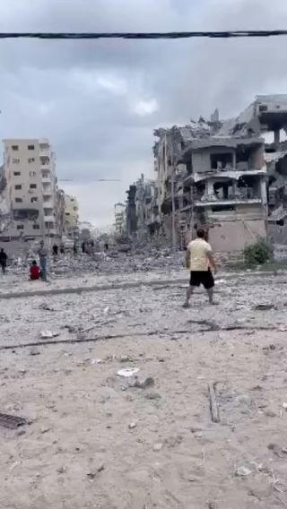 |مشاهد دمار كبيرة الرمال كما لم تكن …
#غزة #غزة_تحت_القصف #فلسطين #طوفان_الأقصي 
#gaza #gazaunderattack|
