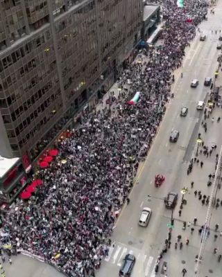 Protests in Chicago. The world is knowing the truth about israel's brutal killing of innocent children. Humanity comes first. #savefalestine🇯🇴 #savehumanity #saveinnocentchildren...