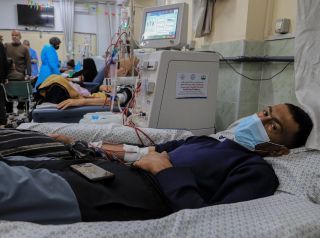 معاناة فوق المعاناة لمرضى غسيل الكلى في رفح جنوب قطاع غزة #صور من قسم غسيل الكلى بمستشفى ابويوسف النجار ...