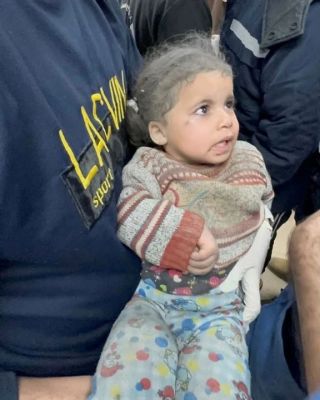 All the casualties were children. The recent targeting by Israeli warplanes on the city of Deir al-Balah in the central Gaza Strip 

جميع الإصابات كانوا من الأطفال،...