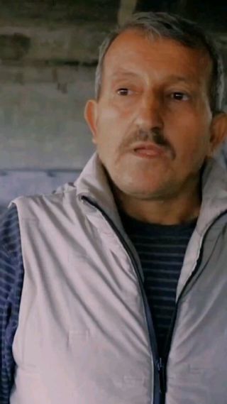 القصف دائما كان يلاحقنا 
مواطن يصف ليلة حصار مستشفى الاندونيسي جهنم على مصرعيها 

،،،،،،

.

.

.#explore #trending #fyp...