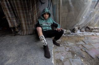 |The injured child youssef al-najar, that lost his 13 years old brother and whose house was bombed by the occupation.
💔💔

#فلسطين #غزة #الاردن #لبنان #سوريا...