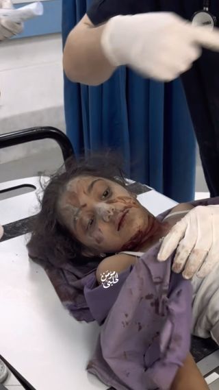 |The occupation targets innocent children in Gaza
This is their goal bank 💔😭

هم أطفال #غزة يخرجون من تحت الركام 
هذا بنك أهداف الاحـ.ـتلال...