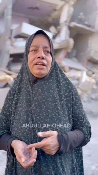 |احنا من دون هوية ولا مأوى.. النا الله وبس.. هذه كلمات السيدة ام هاني الشيخ علي بعد قصف بيتها وانتشال جثامين منه...