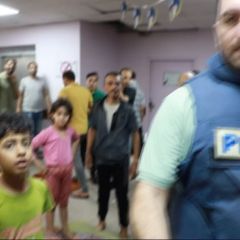 |مواطنة نازحة ترفض مغادرة مستشفى الرنتيسي للأطفال رغم تعرضه للقصف #طوفان_الأقصى🇵🇸|