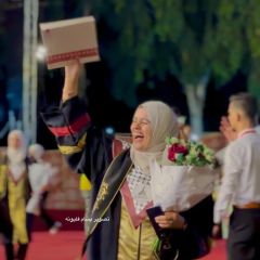 |محلا الفيديو 🥺🎓👌🏻
من أجواء احتفالات #تخرج #جامعة_الأقصى #فوج_الاقصى #الخريج #فلسطين #بسام_فليونه #غزة...