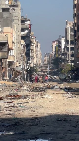 شارع الشفاء بمدينة غزة .
#gaza #gaza_under_attack #palestine #غزة_تحت_القصف #غزة_تقاوم #فلسطين🇵🇸