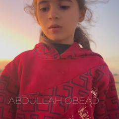 |شام حبيبتي بدهاش الا تحكي عن الحرب.. قالت انه بتخاف من الليل وانه العالم يساعدنا وبكفي حرب لانه "كل يوم بنموت"...