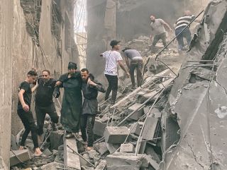 |#غزة 💔

by Mahmoud abusalama 

#طوفان_الاقصی #غزة_تحت_القصف #فلسطين #مجزرة_لترنس #مخيم_جباليا|
