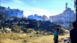 |آثار القصف الإسرائيلي في منطقة مشروع بيت لاهيا شمال قطاع غزة
Effects of the Israeli bombing in the Beit Lahia project area in the northern Gaza...