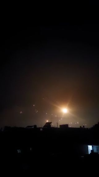 |وكأنه مشهد درامي لمحاولة تصدي القبة الحديدية لصواريخ المقاومة ..
#غزة_تحت_القصف
#gaza_ander_attack 
#reels #palestine|