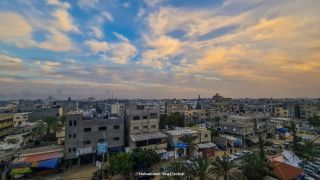 جمال الغروب رغم كل شيء
من خانيونس اليوم

#CapCut #Velocity #غزة_العزة🇵🇸 #تصوير #viralvideo #photography #photo...